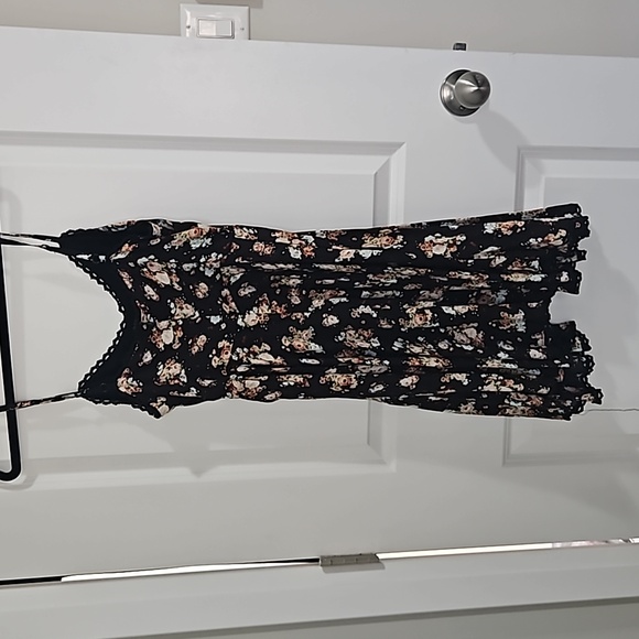 Floral Mini Dress - Picture 2 of 7